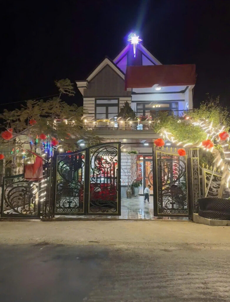 Bán nhà trạm hành
