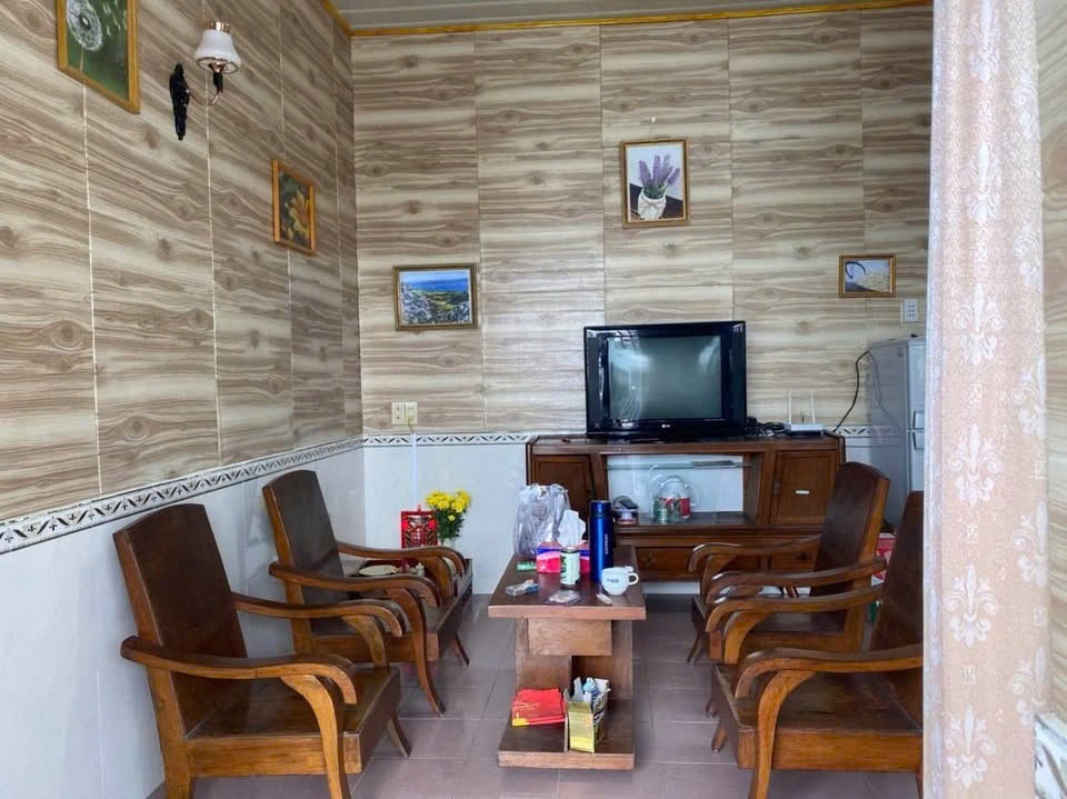 Bán nhà ngô thì nhậm