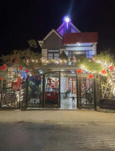 Bán nhà trạm hành