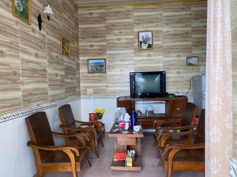 Bán nhà ngô thì nhậm