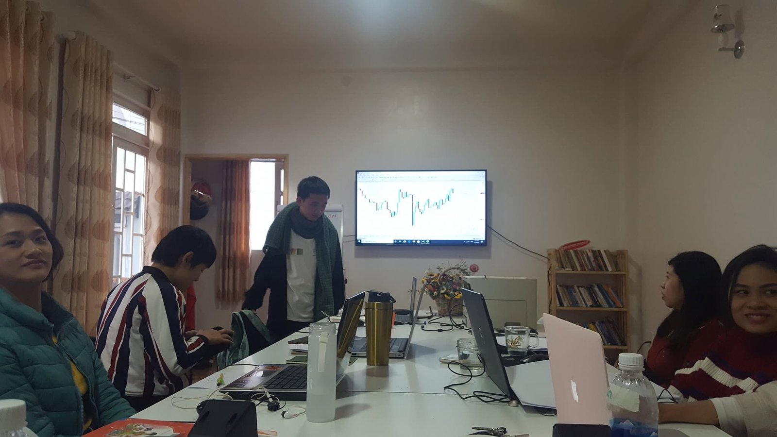 Mở công ty làm về Forex - ảnh 2